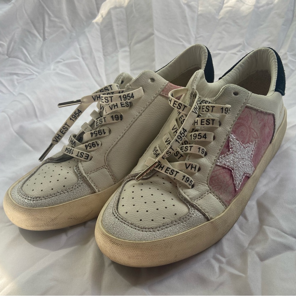 Vintage Havana Quinn Sneaker size 7